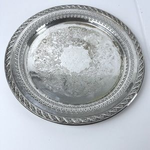 VINTAGE WM Rogers & Son Spring Flower 2070 Silverplate Round Tray 20”